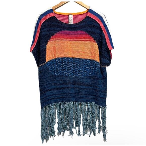 FREE PEOPLE Size XS Sunset Fringe Sweater Poncho Style Bohemian Festival - Picture 6 of 8